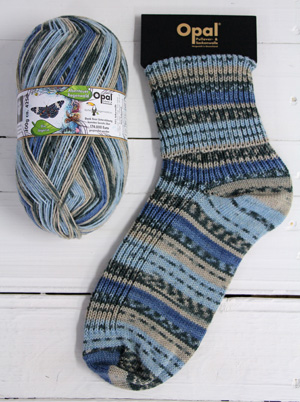 Opal Rainforest XIII 9457 The Huntress sock / glove knitting yarn